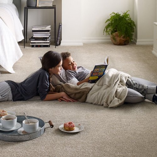 kids reading on bedroom carpet from Carpet Depot Inc in the North Hollywood, CA area